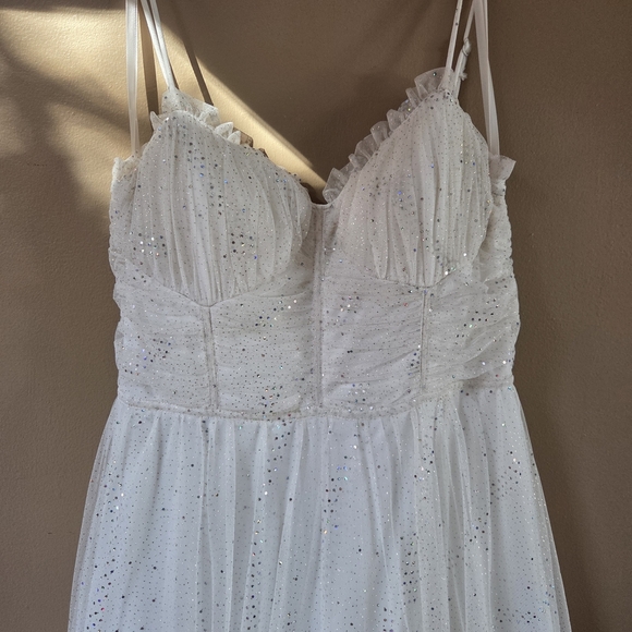 City Studio Long White Sparkly Dress With Glitter And Sequin Size 9/10 - Picture 3 of 12